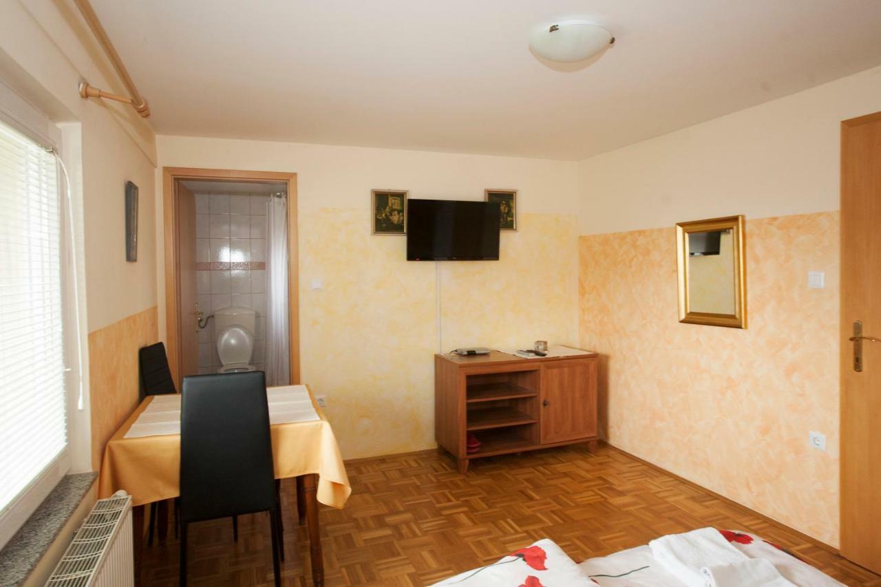 Guest House Celan Spodnja Hajdina Exterior foto